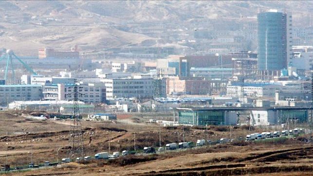 Corea del Norte retira a sus empleados del parque industrial intercoreano de Kaesong